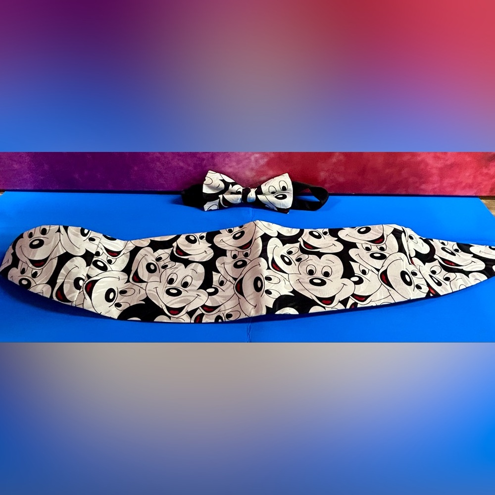 Mickey Mouse Smiley Faces Cummerbund and Bow Tie Set